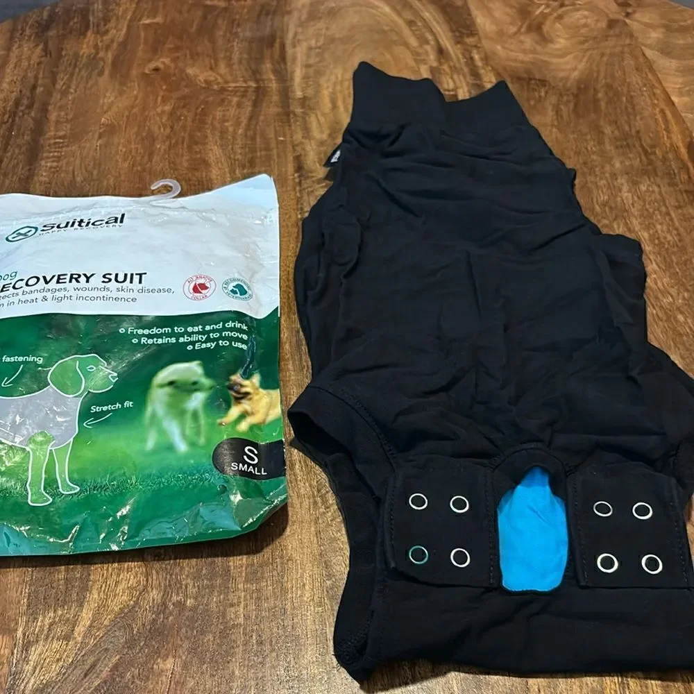 Suitical Dog Surgery Recovery Suit with Clip-Up System - Small